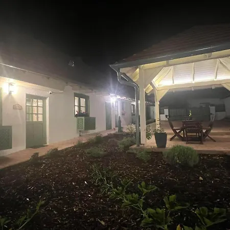 Várlak * Pannonhalma