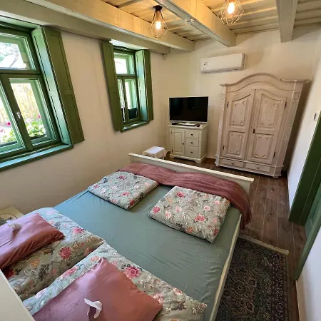 Apartment Varlak Vendeghaz Pannonhalma