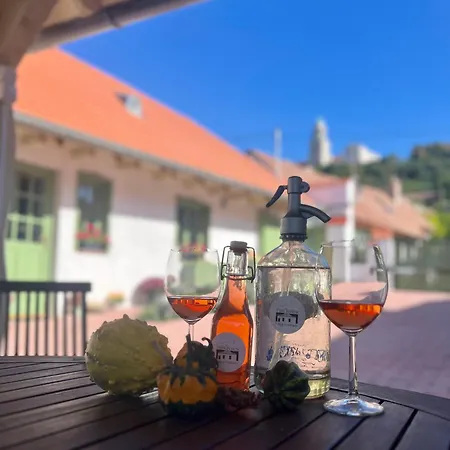 Várlak Apartamento Pannonhalma