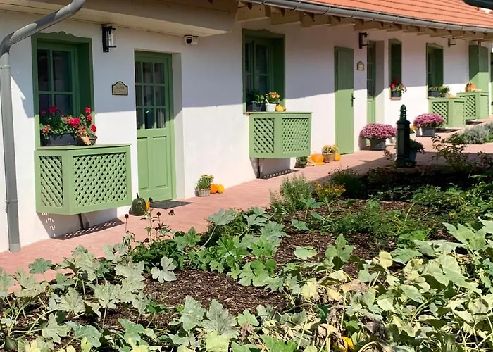 Apartmán Varlak Vendeghaz *