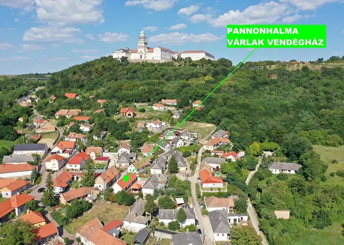 Varlak Vendeghaz Apartmán Pannonhalma