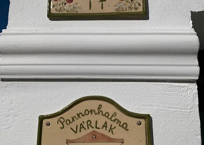 Varlak Vendeghaz *
